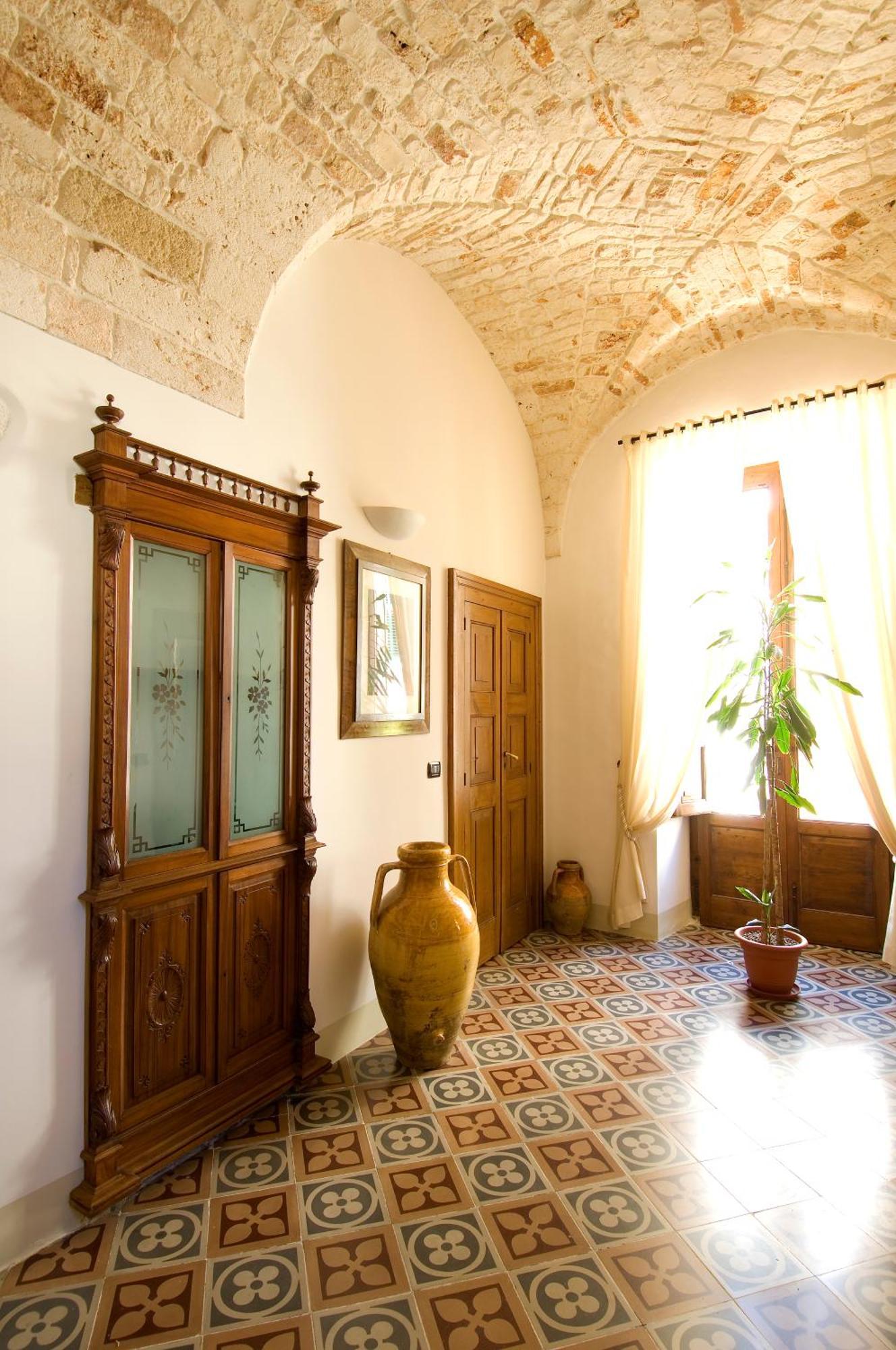 Hotel Palazzo D'Erchia Conversano Exterior foto